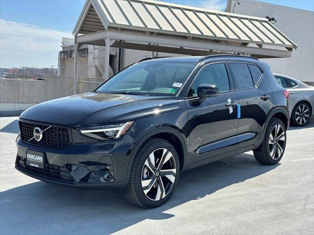 new 2025 Volvo XC40 car, priced at $50,565