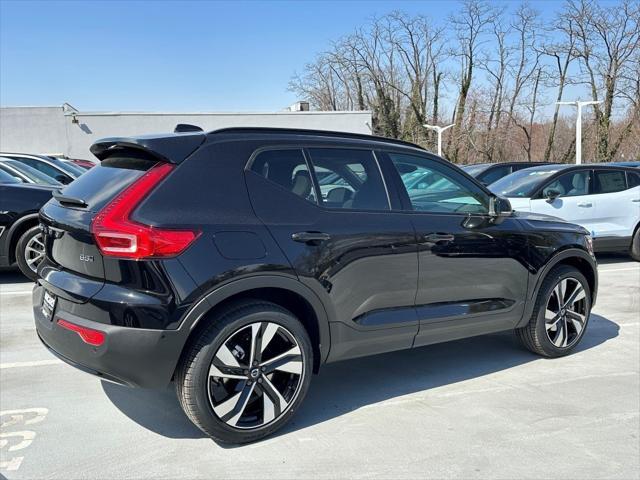 new 2025 Volvo XC40 car, priced at $50,565