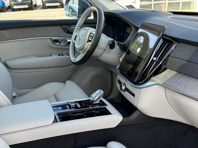 new 2026 Volvo XC90 Plug-In Hybrid car, priced at $84,625