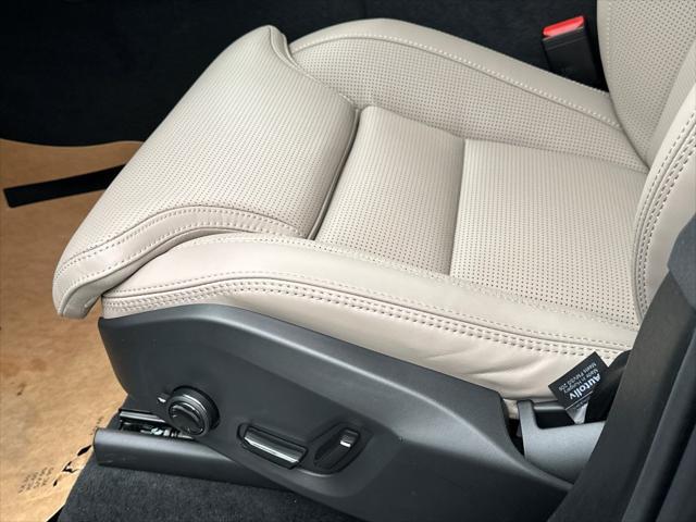 new 2025 Volvo XC90 car, priced at $73,145