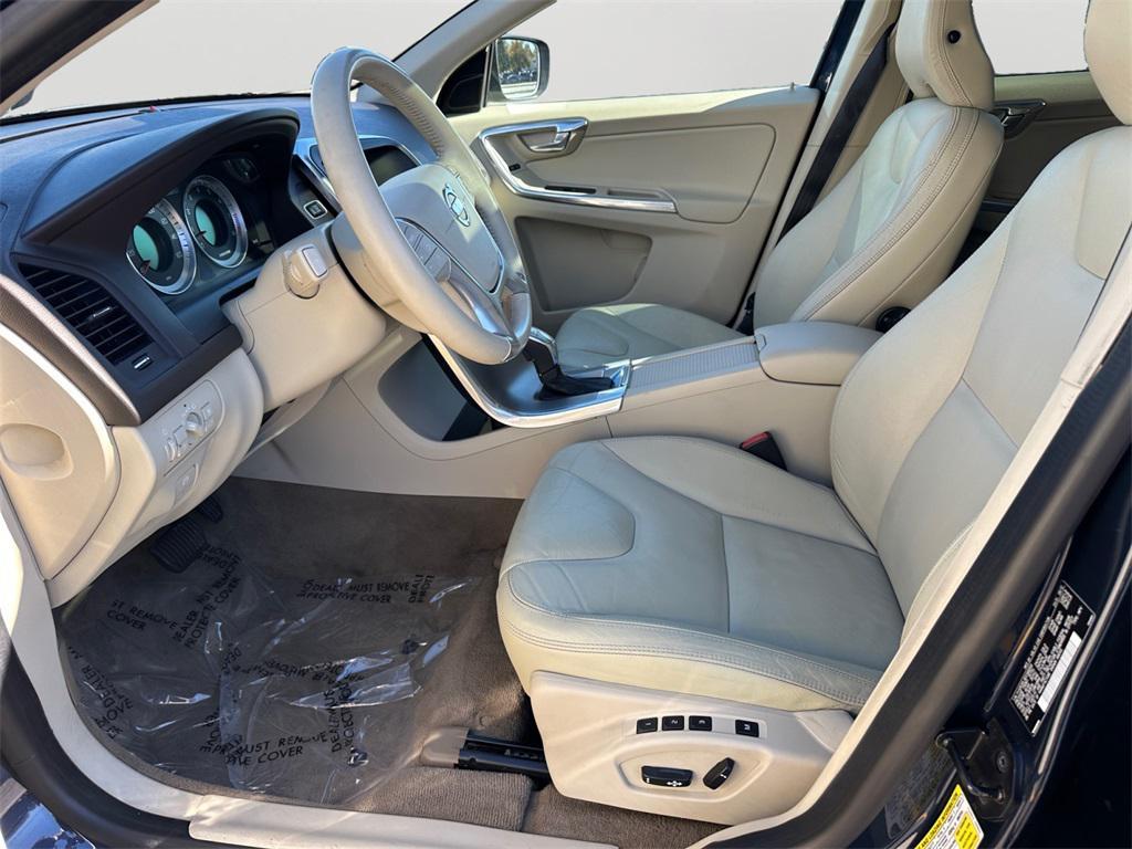 used 2013 Volvo XC60 car, priced at $9,900