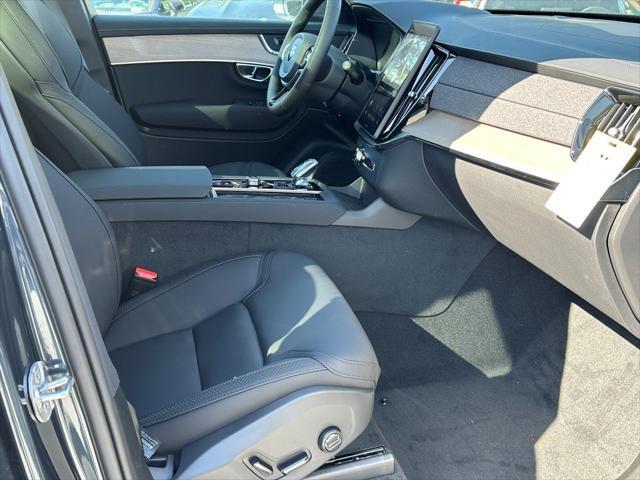new 2025 Volvo XC90 car, priced at $64,895