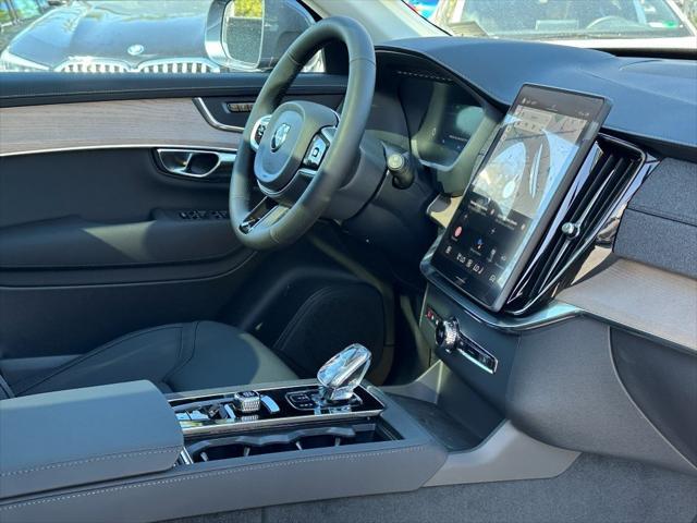 new 2025 Volvo XC90 car, priced at $64,895