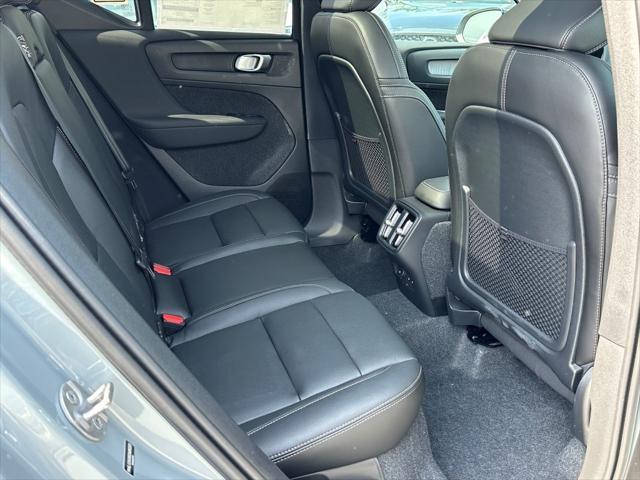 new 2025 Volvo XC40 car, priced at $47,810