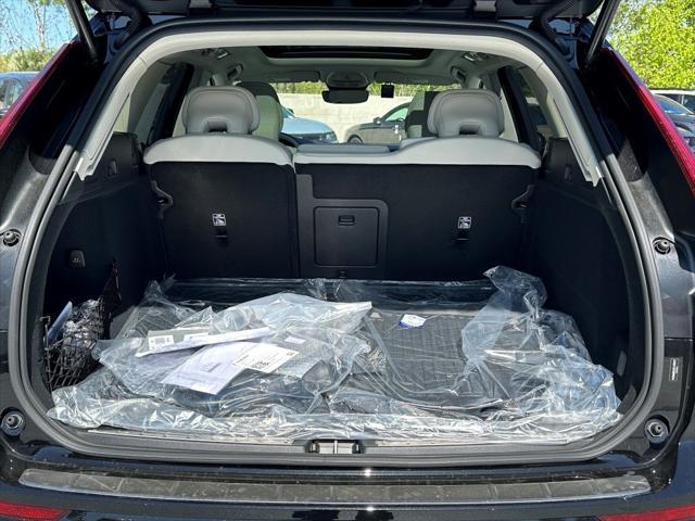 new 2025 Volvo XC60 Plug-In Hybrid car, priced at $66,260