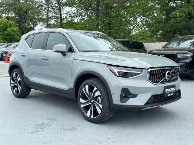 new 2025 Volvo XC40 car, priced at $51,565