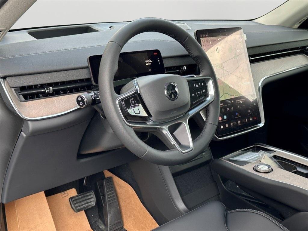 new 2025 Volvo EX90 car, priced at $82,390