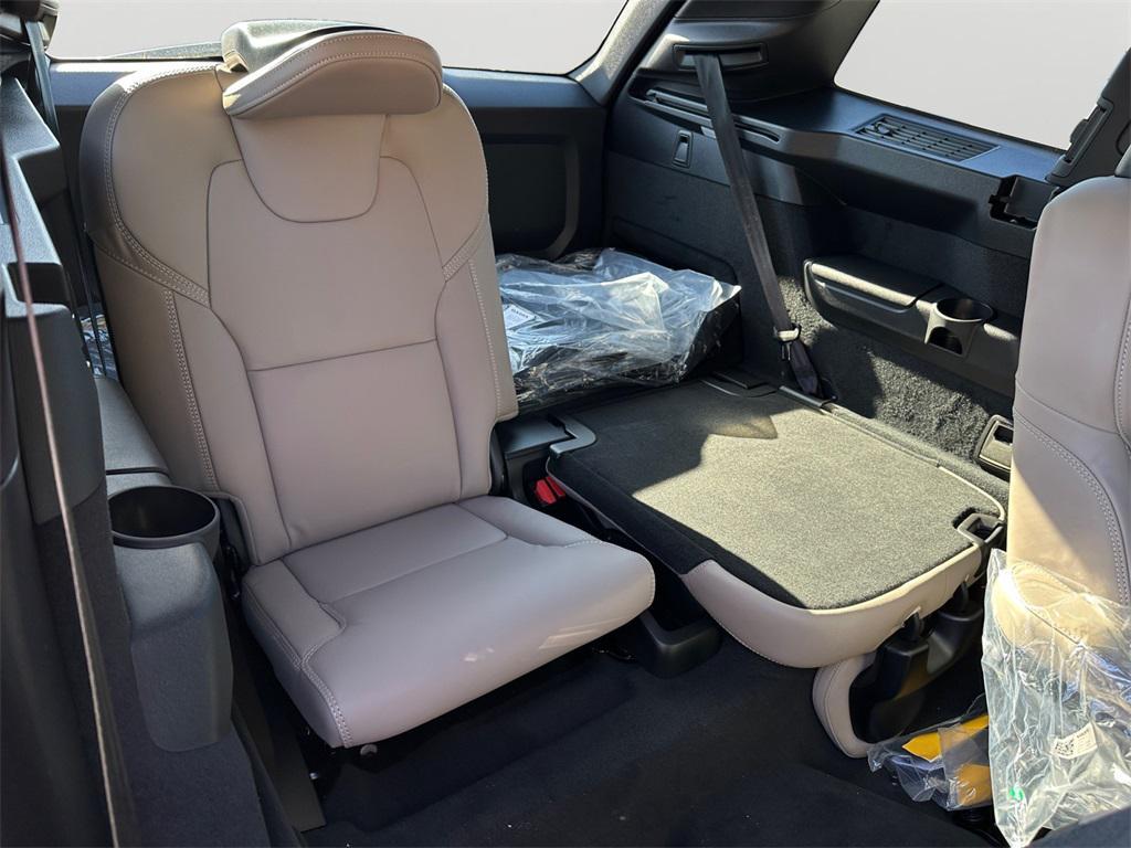 new 2026 Volvo XC90 car, priced at $79,605