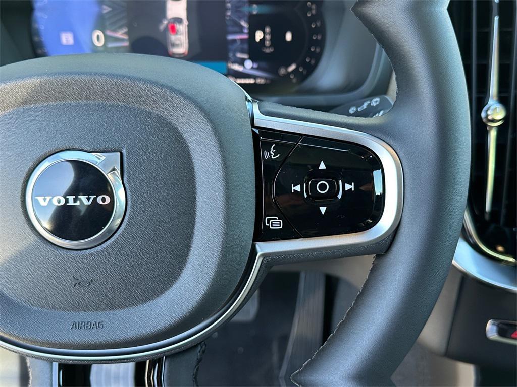 new 2026 Volvo XC90 car, priced at $79,605