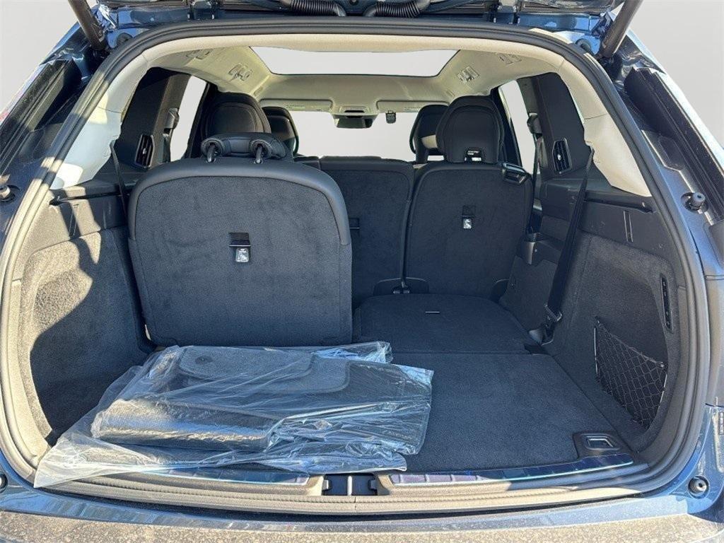 new 2025 Volvo EX90 car, priced at $93,840