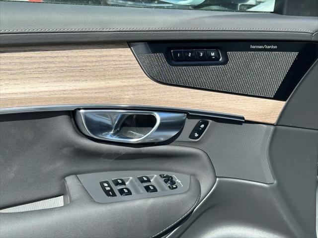 new 2025 Volvo XC90 car, priced at $66,745