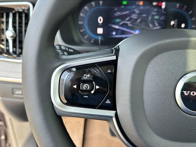 new 2025 Volvo XC90 car, priced at $71,755