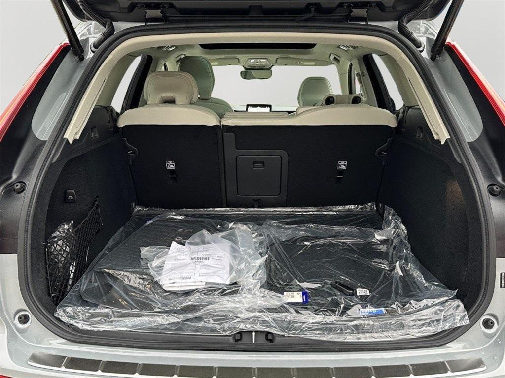 new 2026 Volvo XC60 car, priced at $60,135
