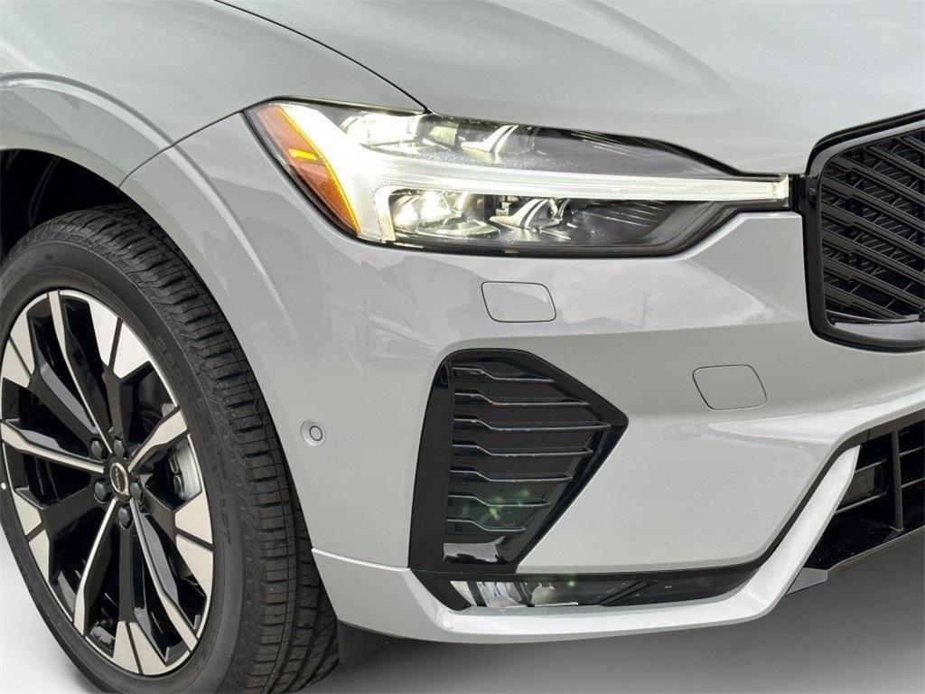 new 2026 Volvo XC60 car, priced at $60,135