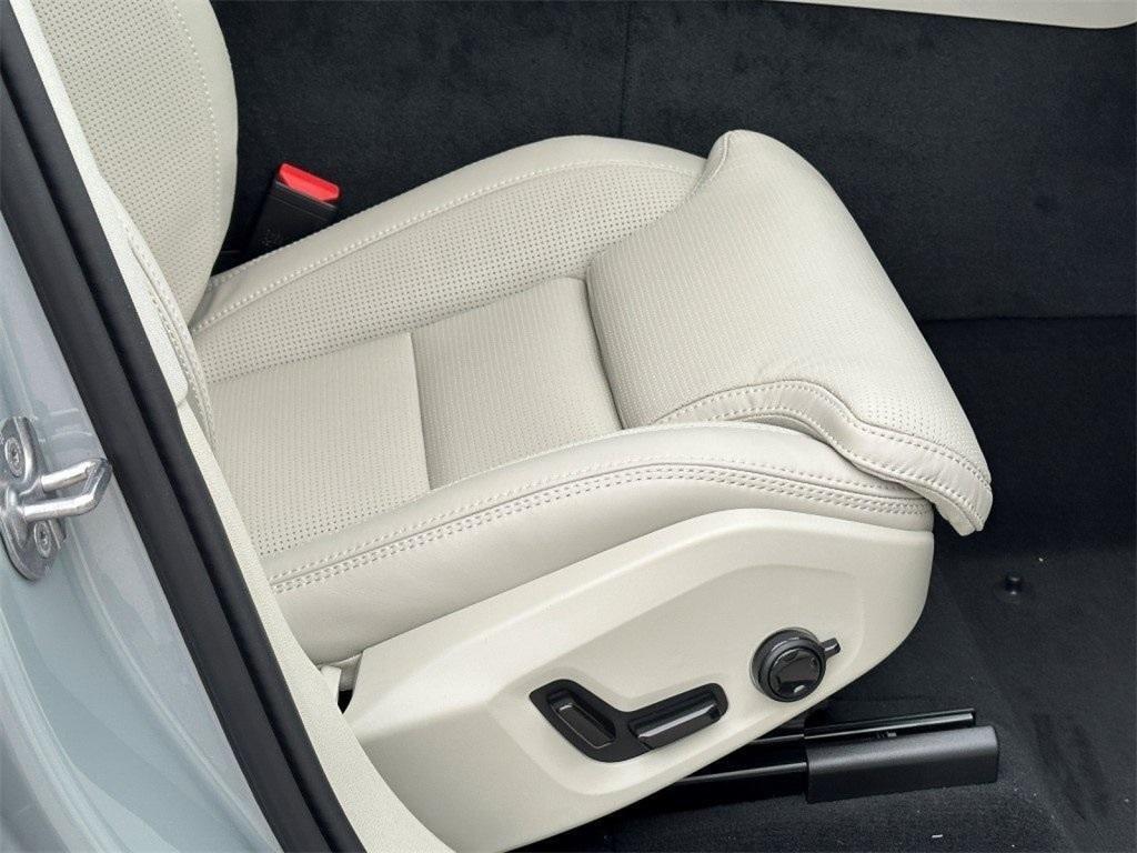 new 2026 Volvo XC60 car, priced at $60,135