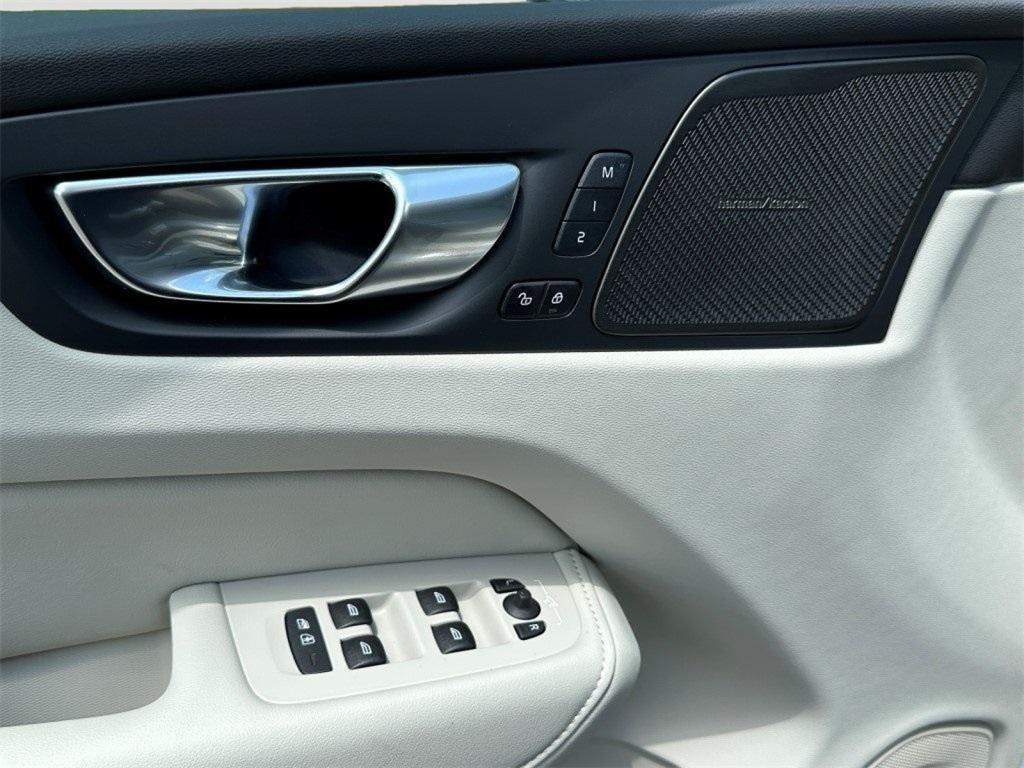 new 2026 Volvo XC60 car, priced at $60,935