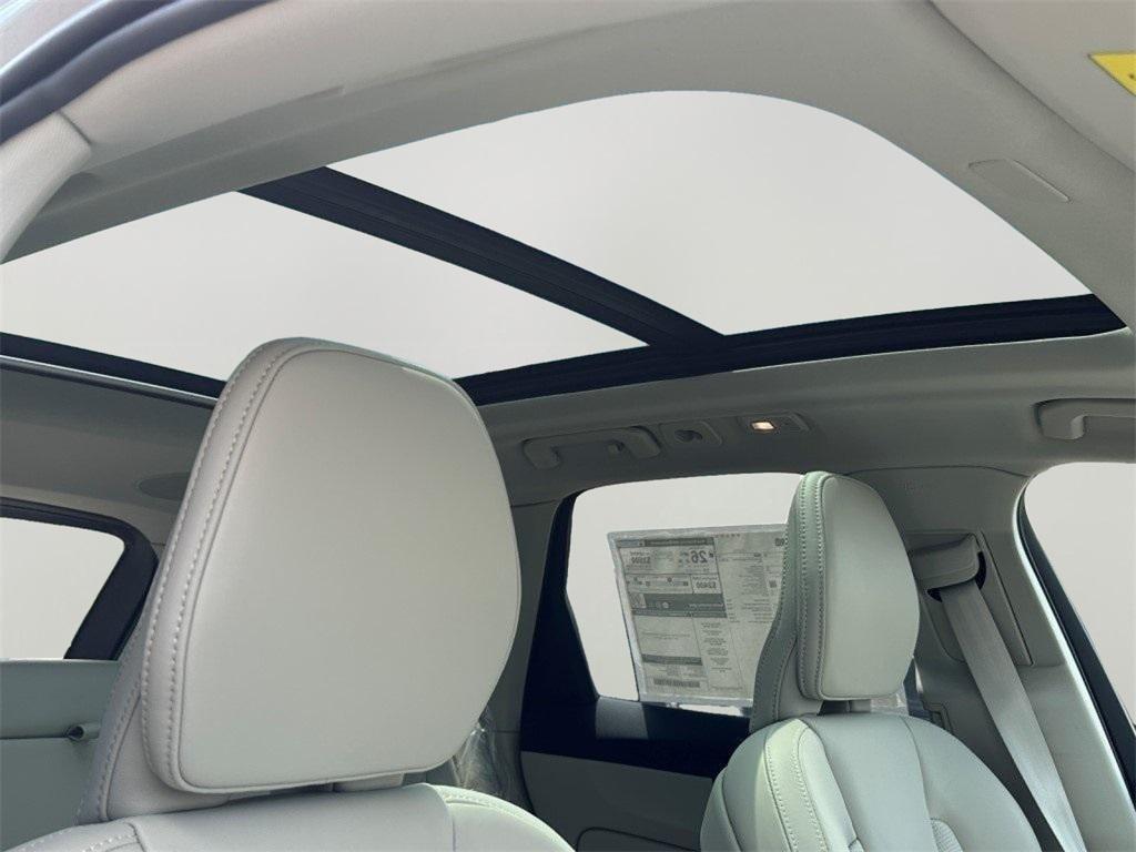 new 2026 Volvo XC60 car, priced at $60,935