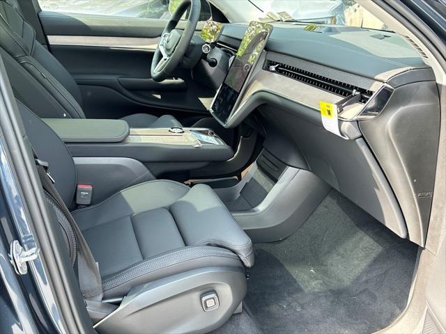 new 2025 Volvo EX90 car, priced at $86,450