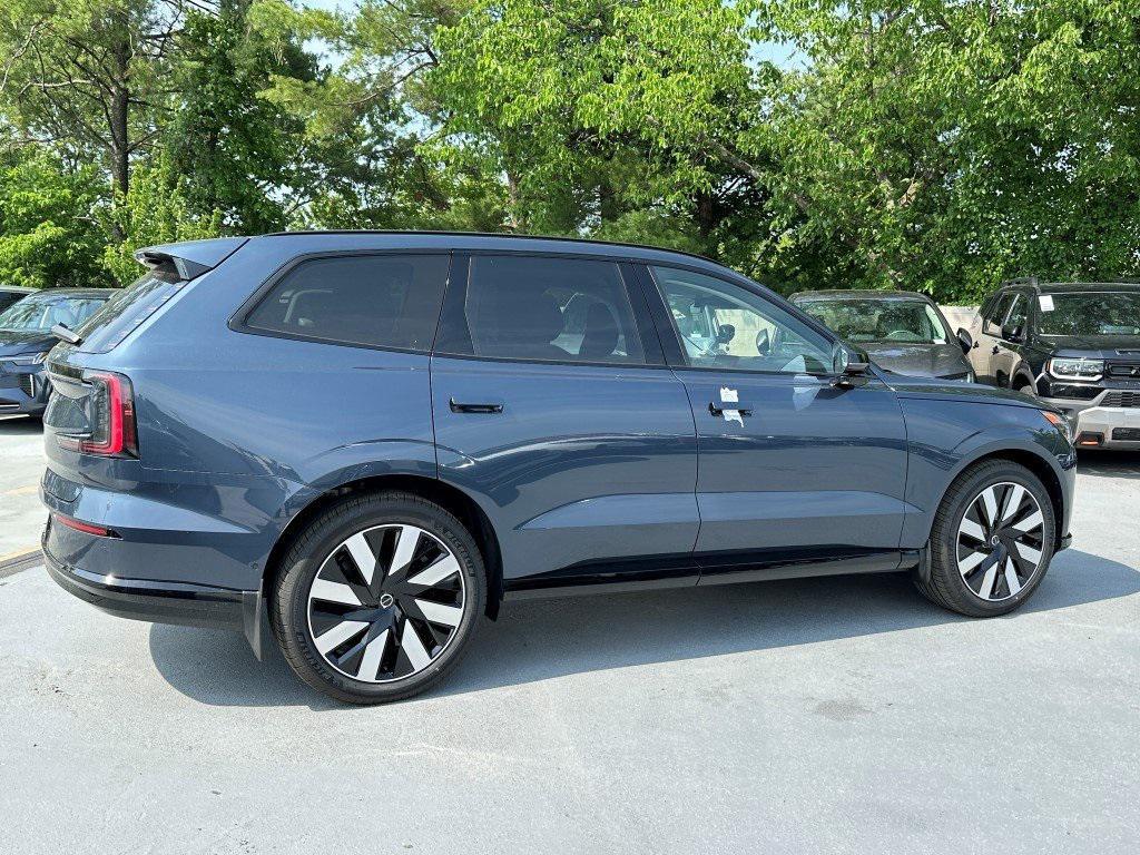 new 2025 Volvo EX90 car, priced at $86,450