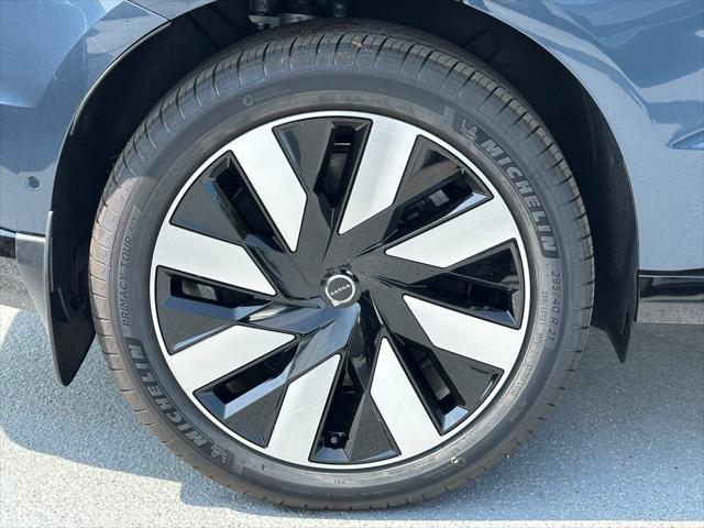 new 2025 Volvo EX90 car, priced at $86,450