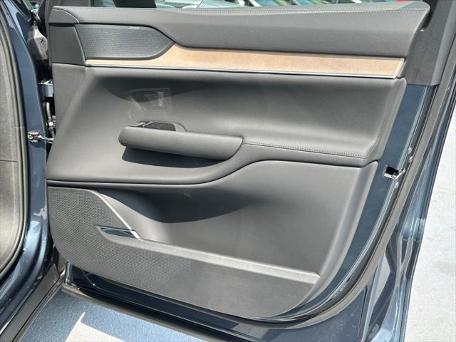 new 2025 Volvo EX90 car, priced at $86,450