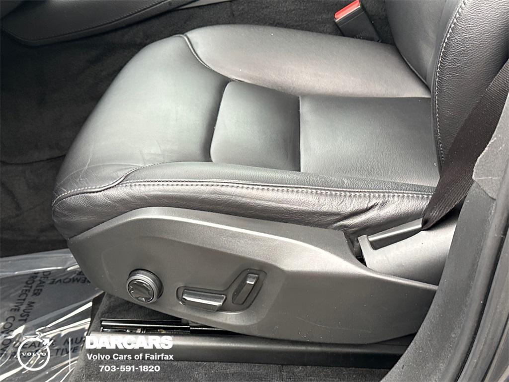 used 2018 Volvo XC90 car, priced at $18,600