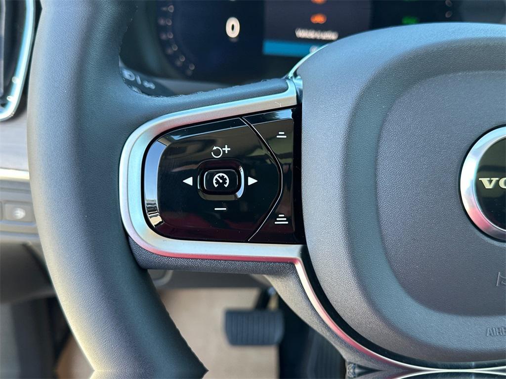 new 2026 Volvo XC90 Plug-In Hybrid car, priced at $78,445