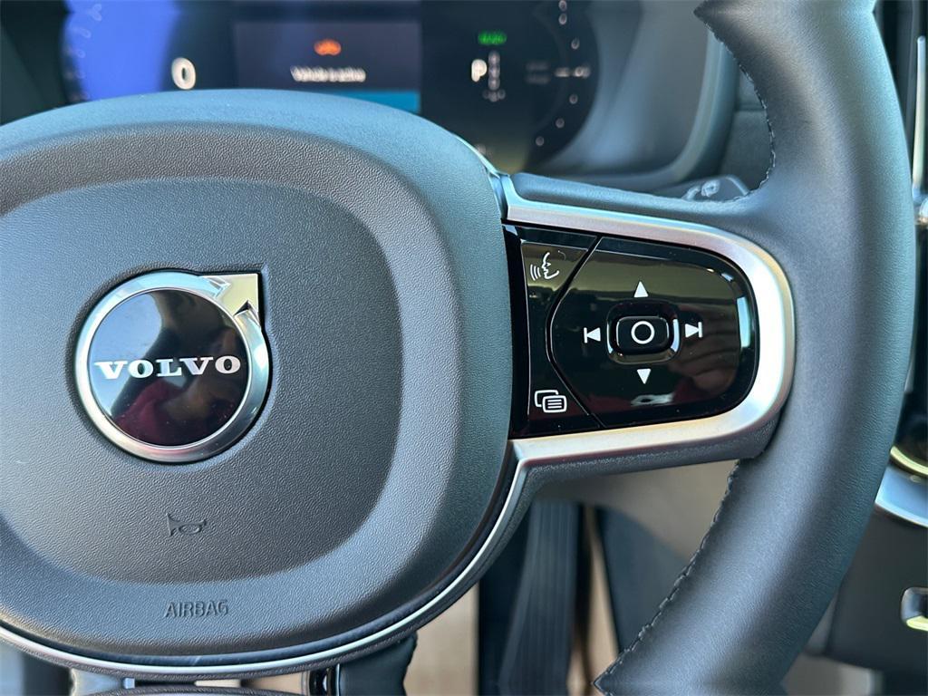 new 2026 Volvo XC90 Plug-In Hybrid car, priced at $78,445