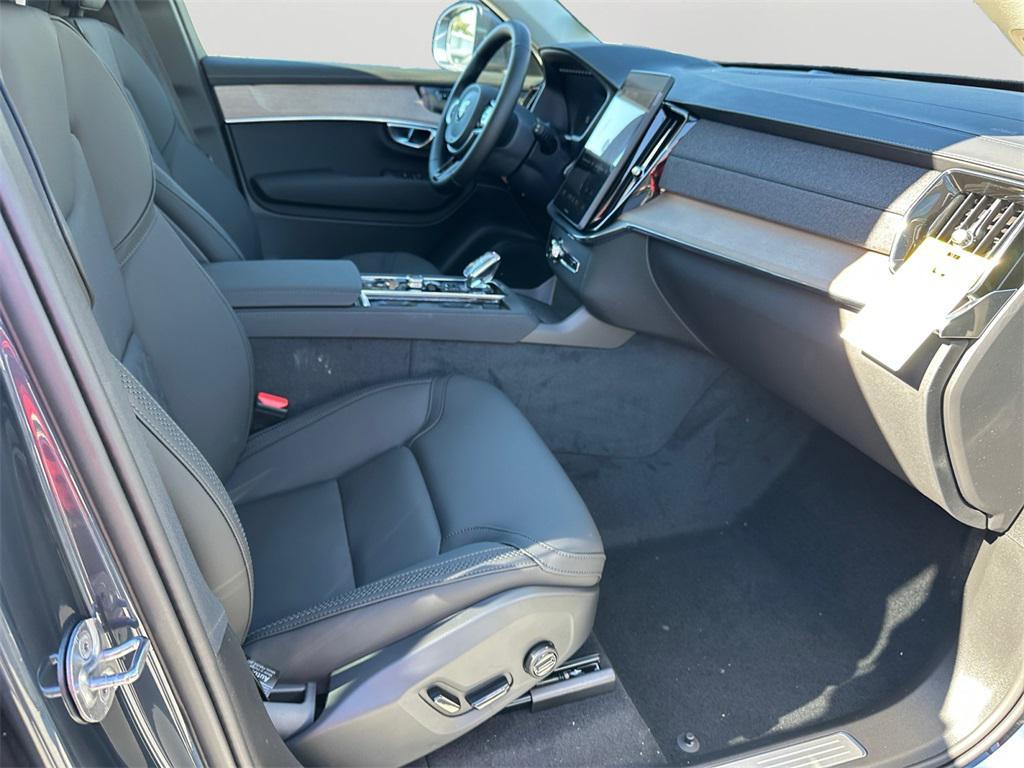 new 2026 Volvo XC90 Plug-In Hybrid car, priced at $78,445