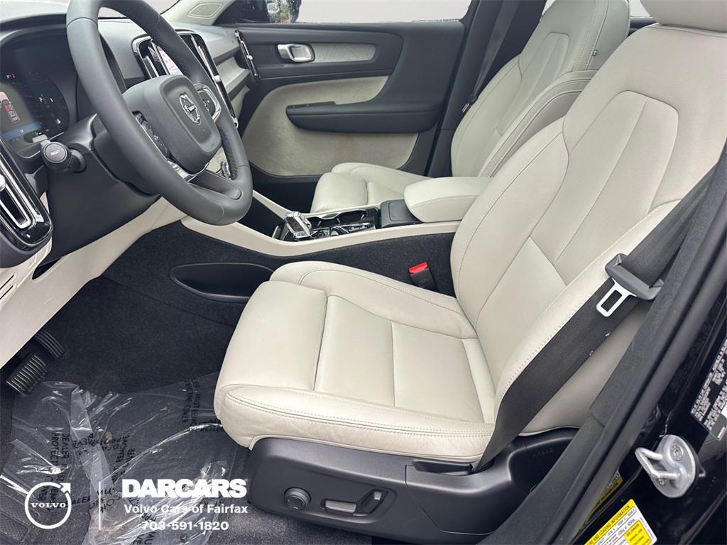 used 2024 Volvo XC40 car, priced at $33,700
