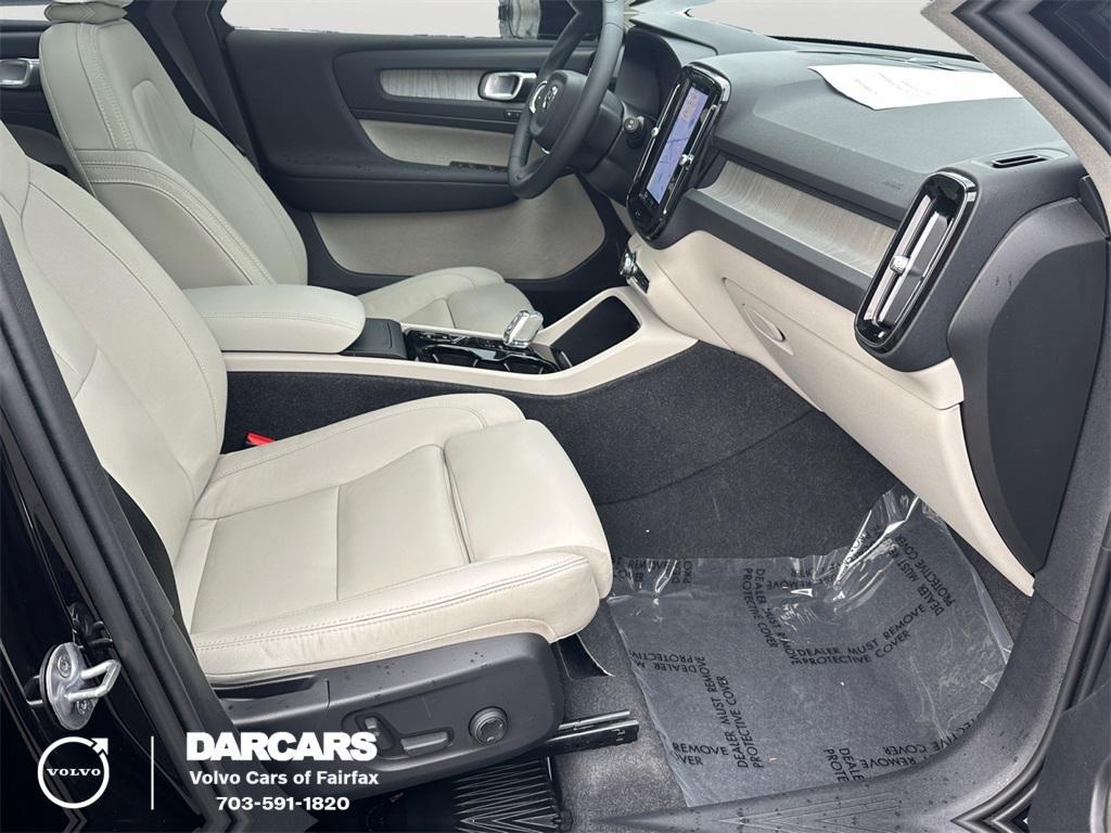 used 2024 Volvo XC40 car, priced at $33,700