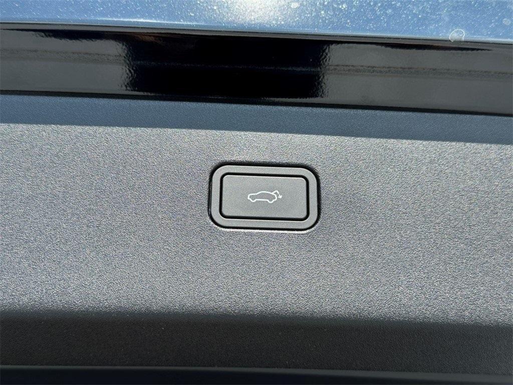 new 2025 Volvo EX30 car, priced at $46,695