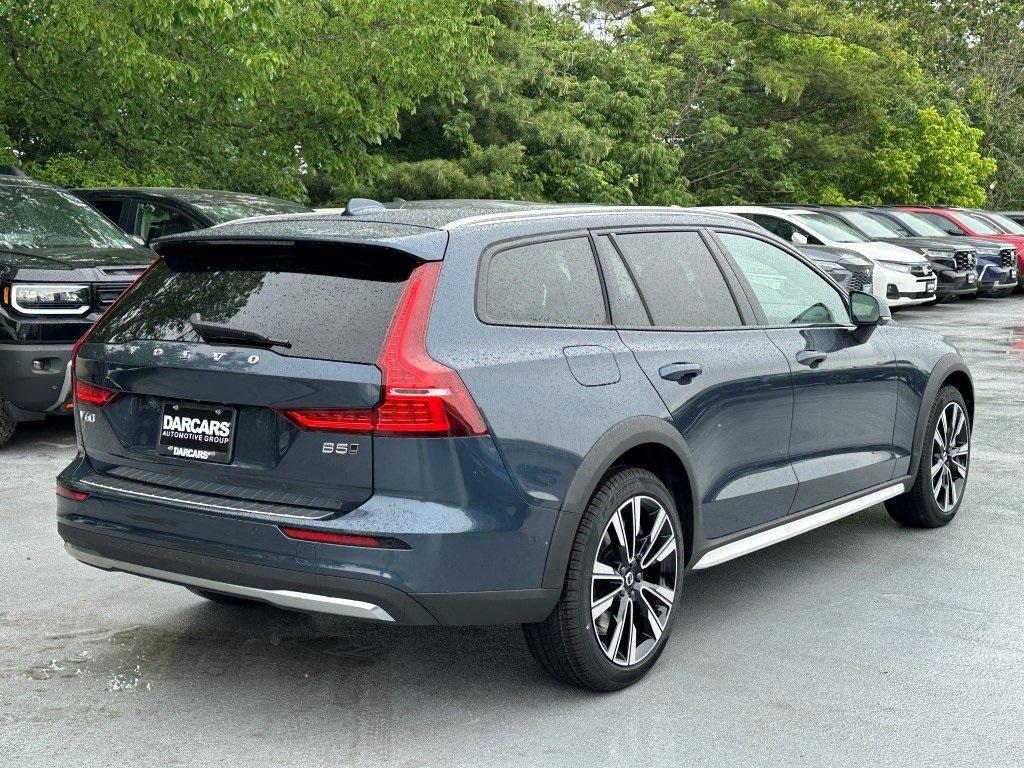 new 2025 Volvo V60 Cross Country car, priced at $57,555