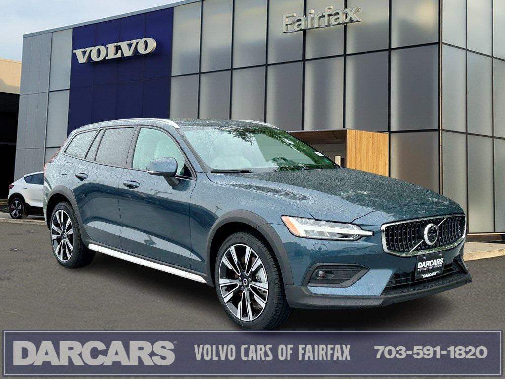 new 2025 Volvo V60 Cross Country car, priced at $57,555
