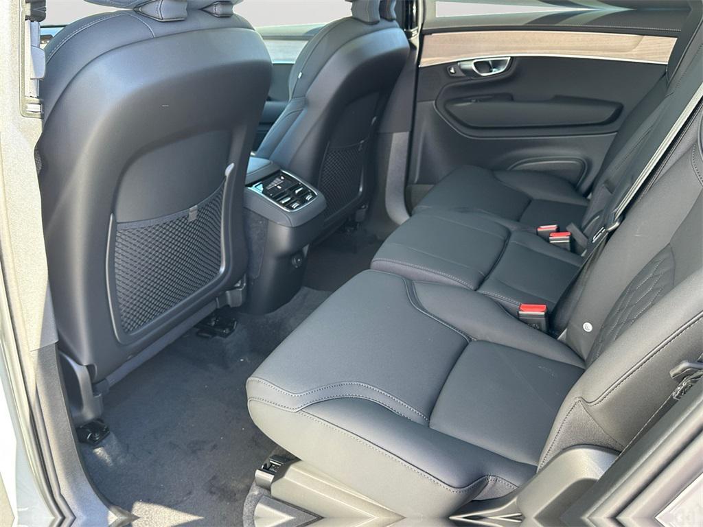 new 2026 Volvo XC90 car, priced at $68,325