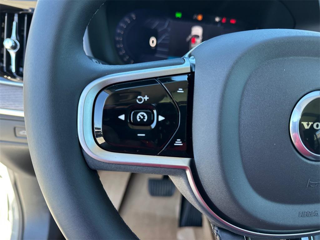 new 2026 Volvo XC90 car, priced at $68,325