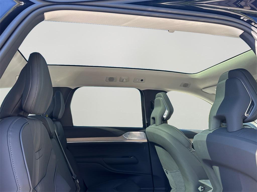 new 2025 Volvo EX90 car, priced at $88,490