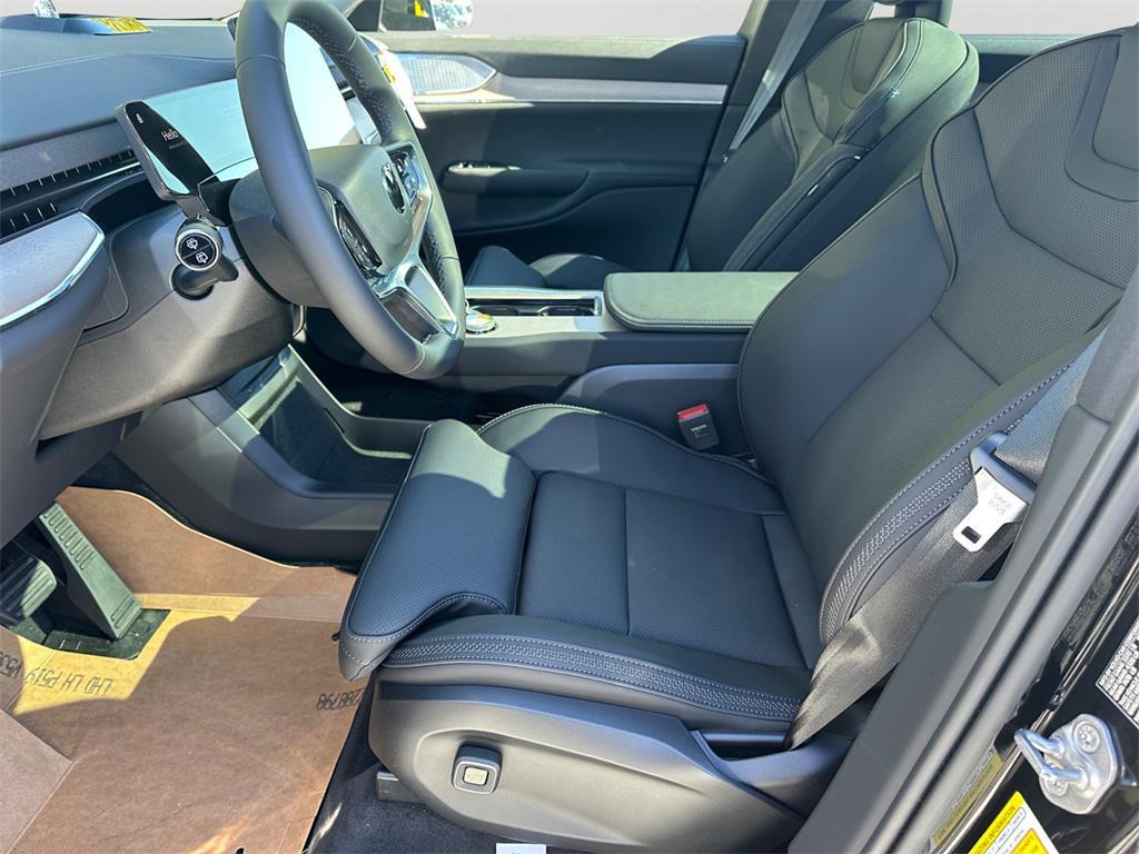 new 2025 Volvo EX90 car, priced at $88,490
