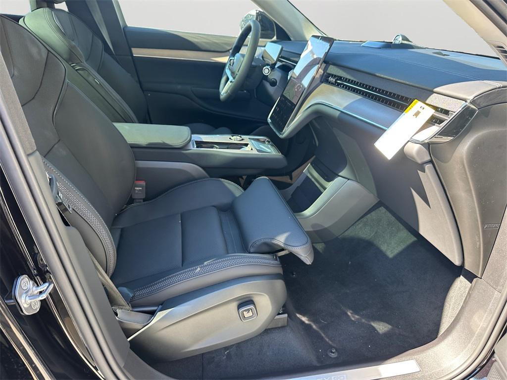 new 2025 Volvo EX90 car, priced at $88,490