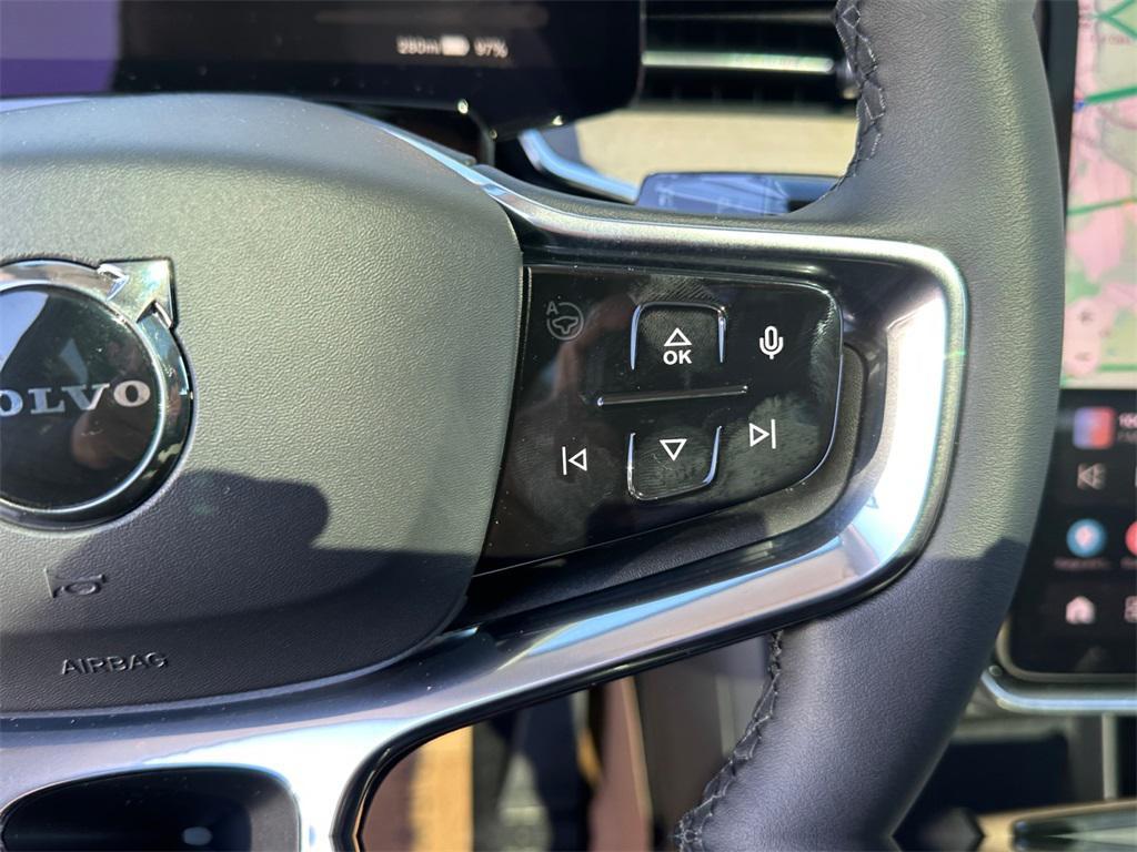 new 2025 Volvo EX90 car, priced at $88,490