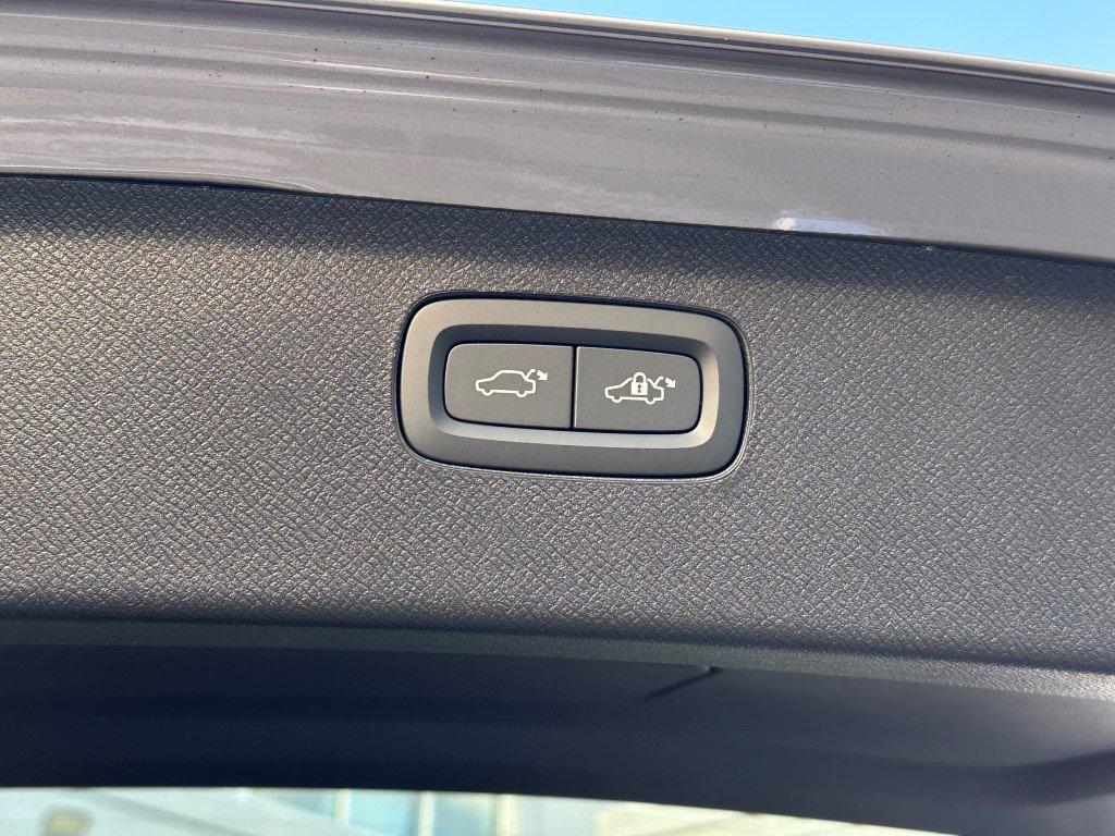 new 2026 Volvo XC90 car, priced at $66,145