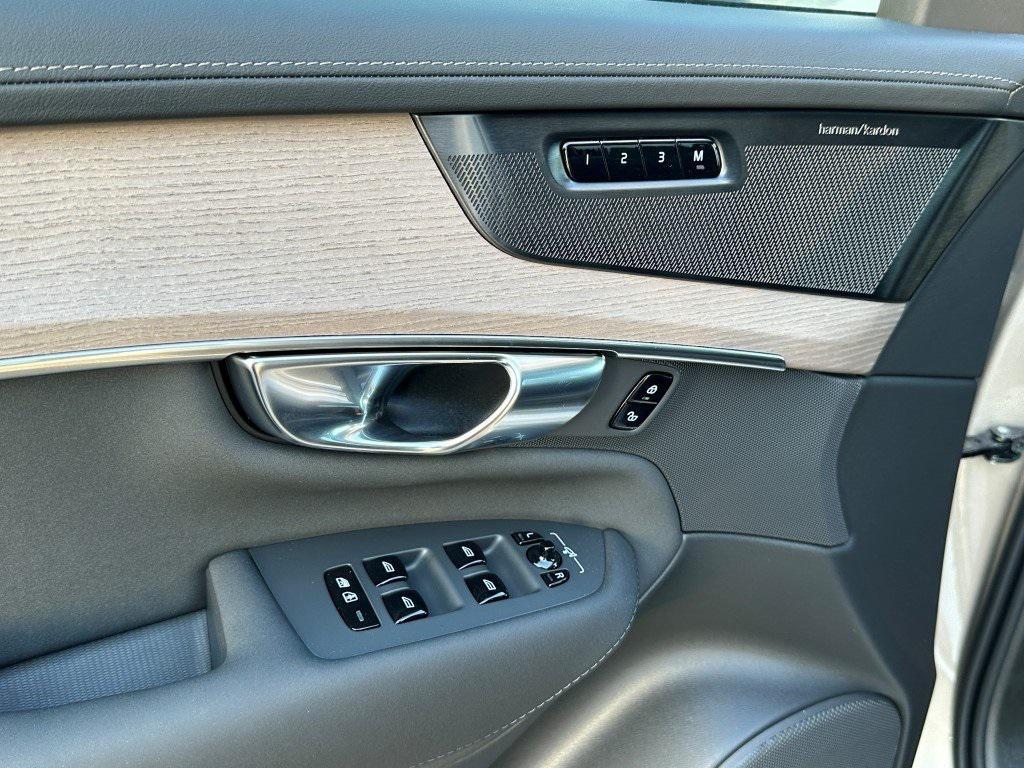 new 2026 Volvo XC90 car, priced at $66,145