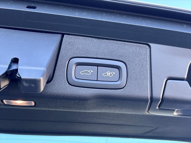 new 2025 Volvo XC60 Plug-In Hybrid car, priced at $69,695