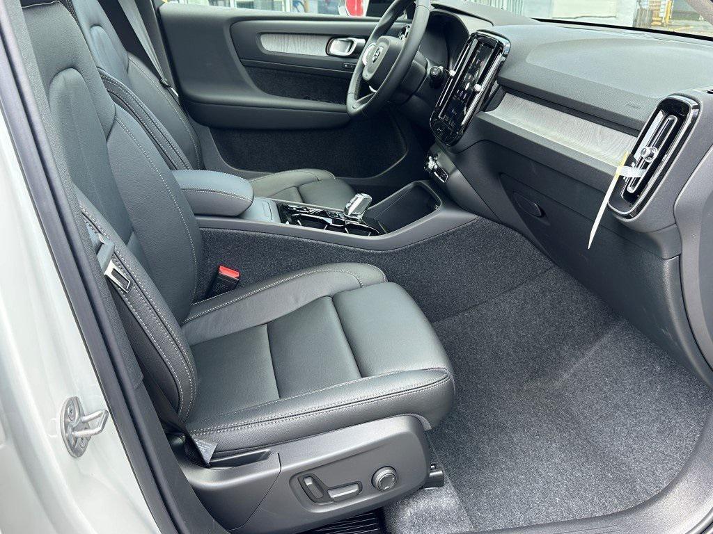 new 2026 Volvo XC40 car, priced at $49,150