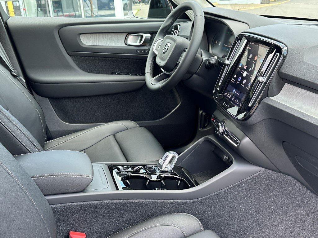 new 2026 Volvo XC40 car, priced at $49,150