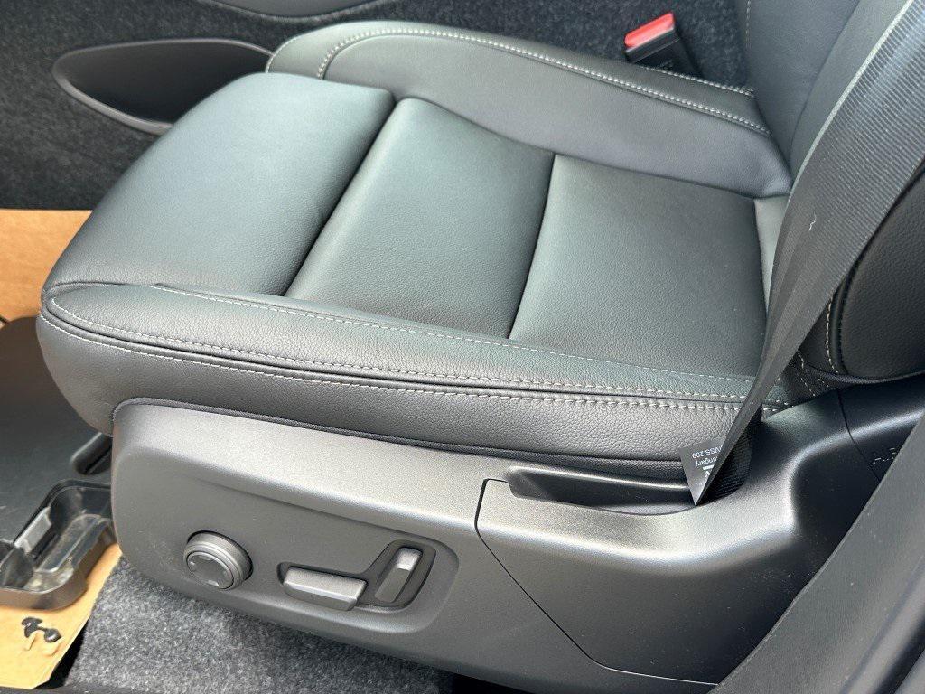 new 2026 Volvo XC40 car, priced at $49,150