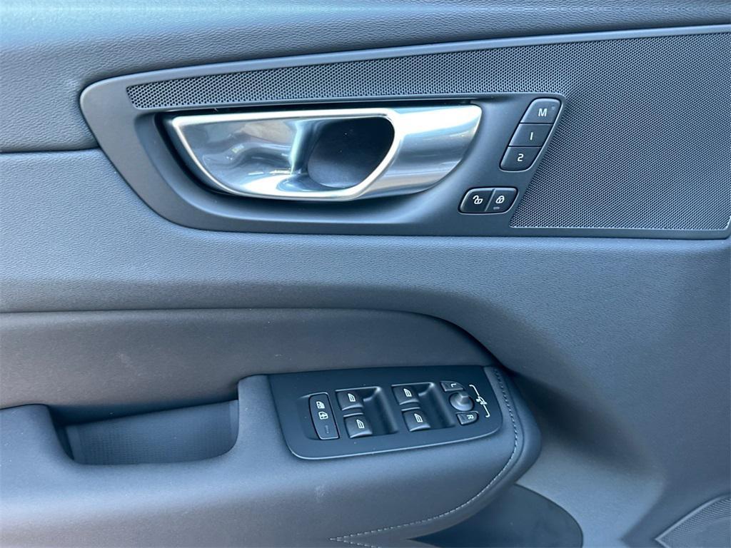 new 2026 Volvo XC60 car, priced at $54,145