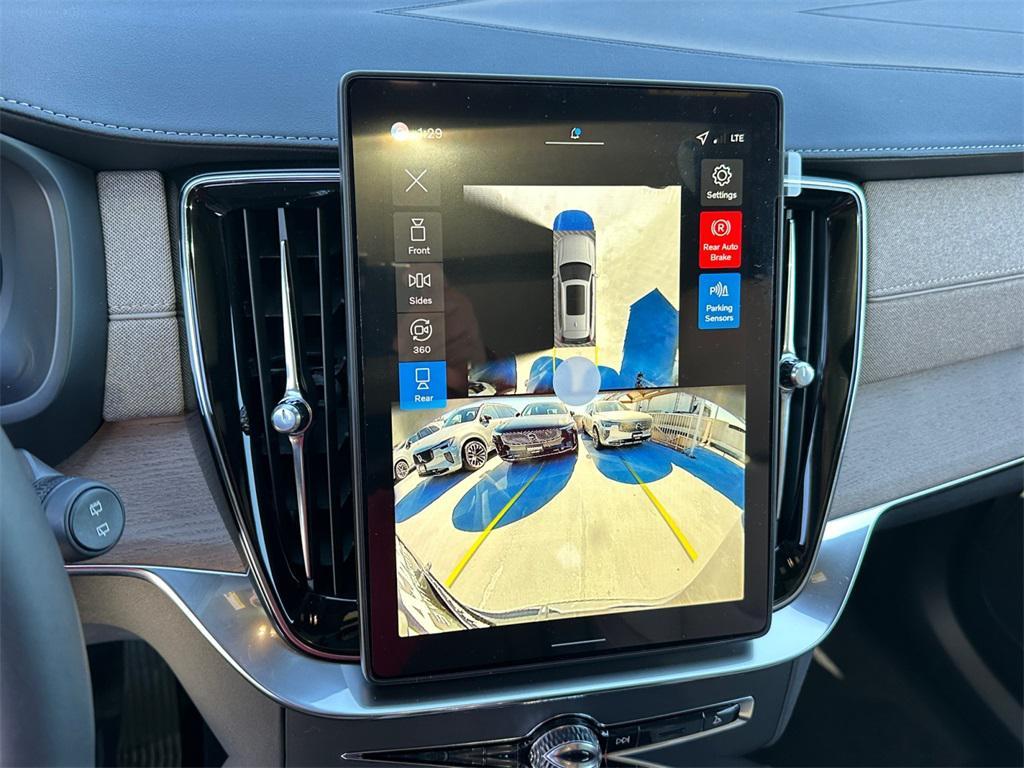 new 2026 Volvo XC90 Plug-In Hybrid car, priced at $78,875