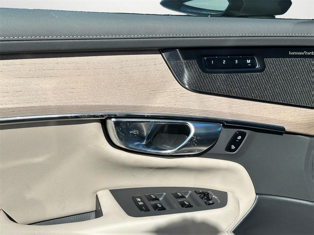 new 2026 Volvo XC90 Plug-In Hybrid car, priced at $78,875