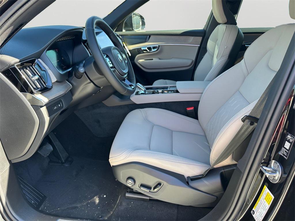 new 2026 Volvo XC90 Plug-In Hybrid car, priced at $78,875
